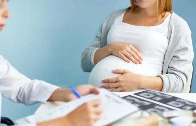 试管婴儿对女性的身体有不少的伤害接受专业指导能降低部分风险